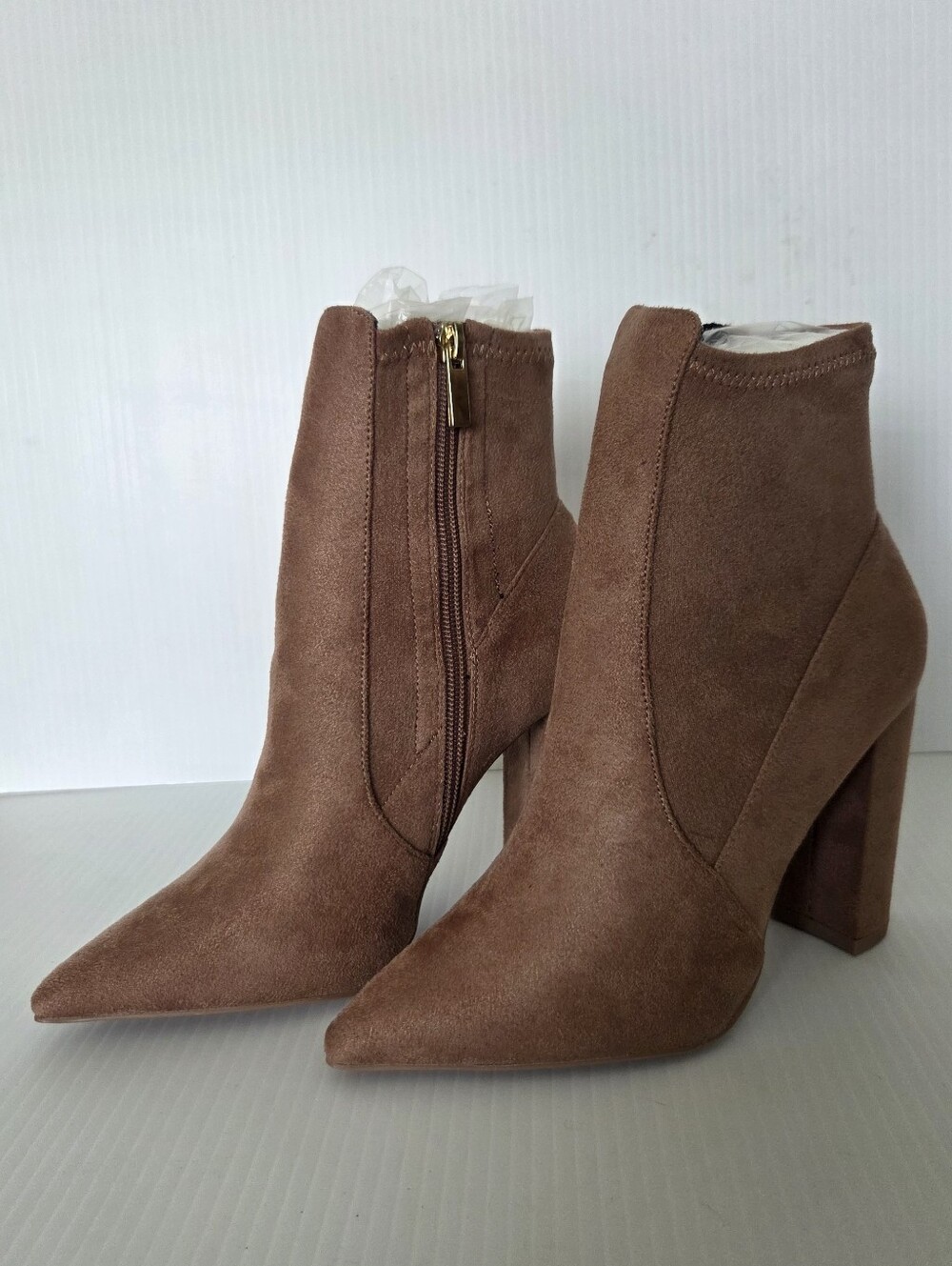 Women's Nude Suede Pointed-Toe Block Heel Ankle Boots, 6.5